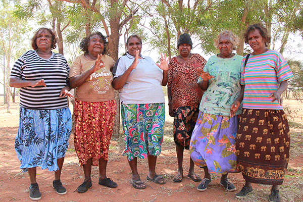 Iltyem-iltyem Central Australian sign project